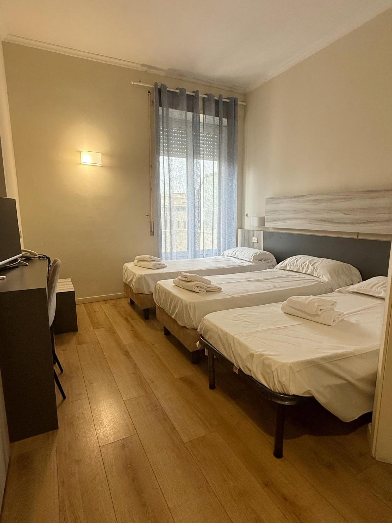 Laura 3* Rome